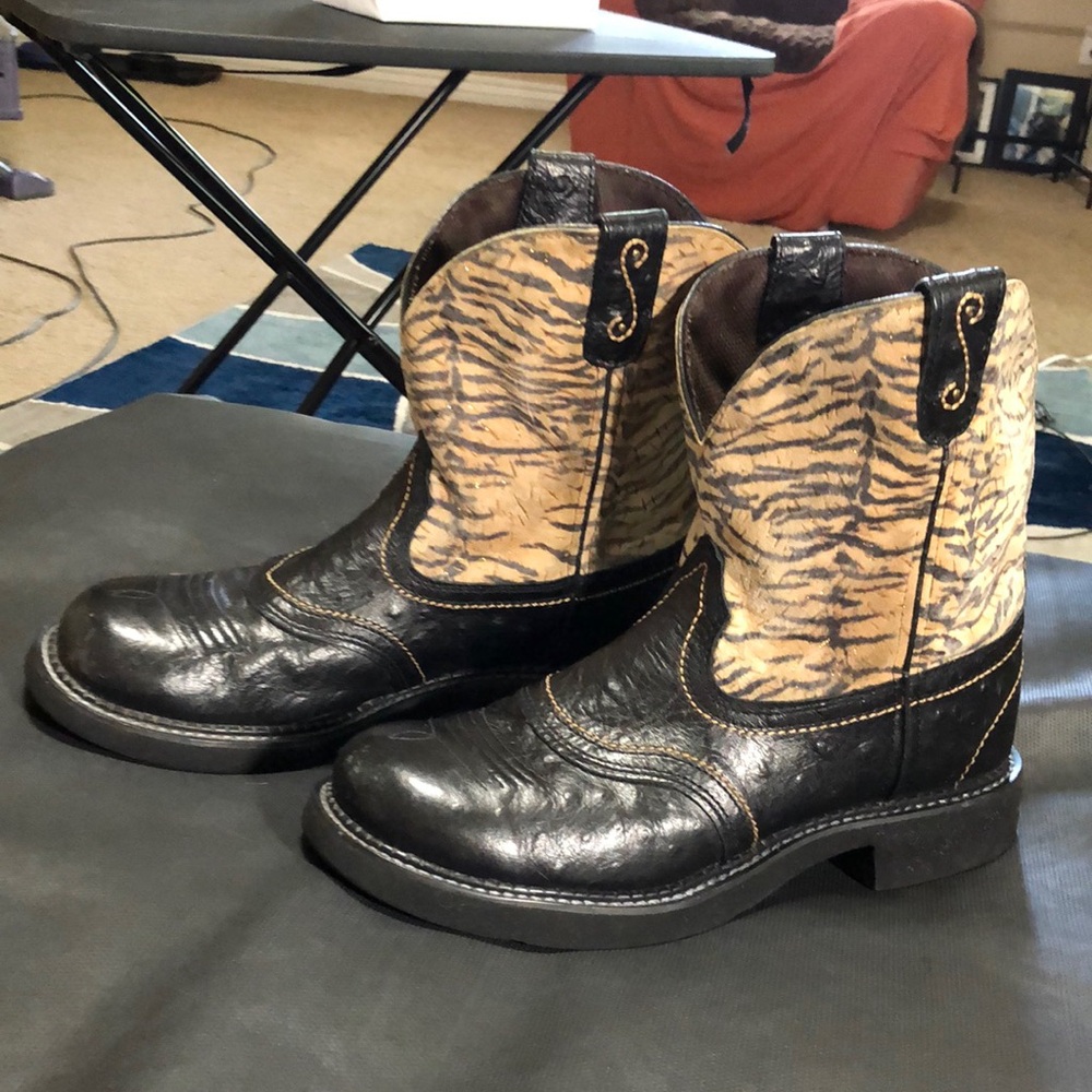 Justin Gypsy Boots - Picture 1 of 10